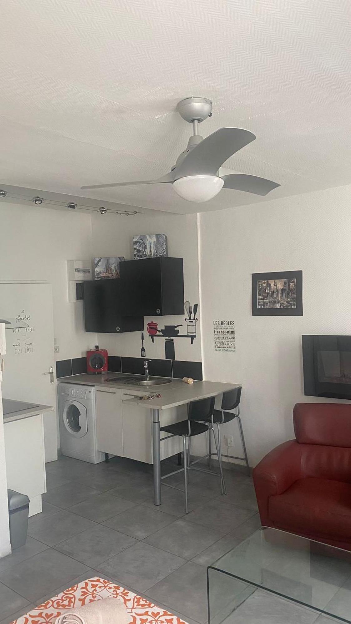 Le Suffren, Ventile ,Wifi, A 100 M De La Plage Toulon Exteriér fotografie