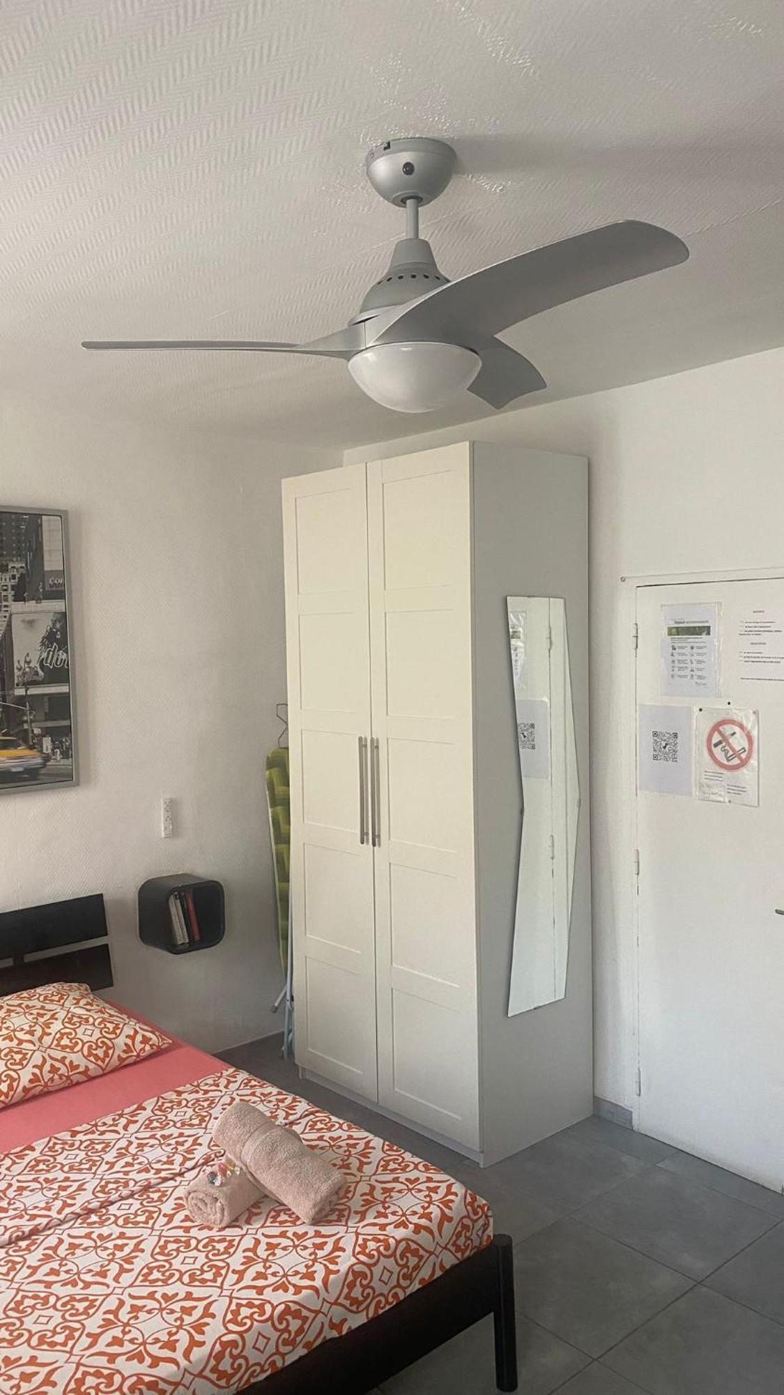 Le Suffren, Ventile ,Wifi, A 100 M De La Plage Toulon Exteriér fotografie
